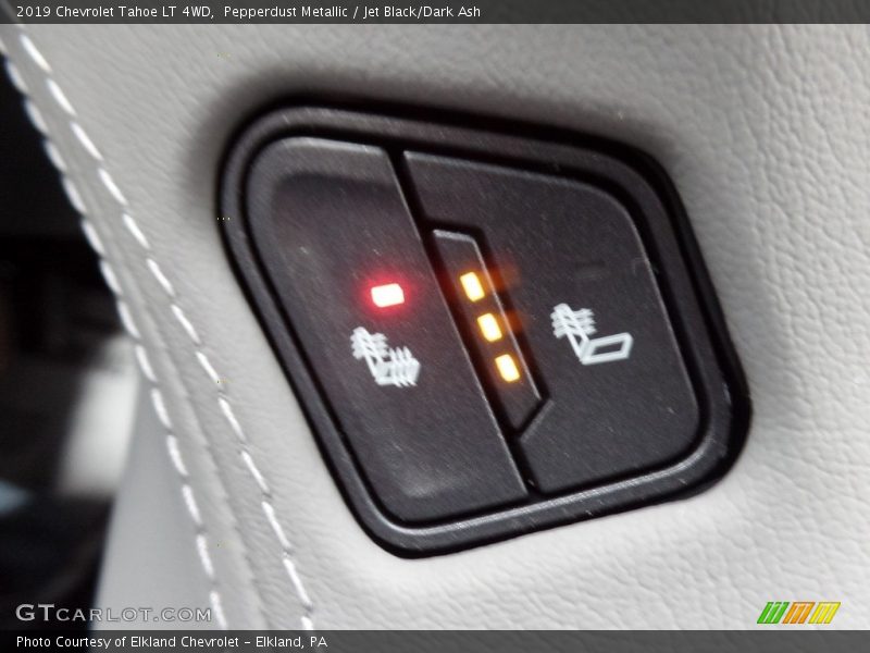 Pepperdust Metallic / Jet Black/Dark Ash 2019 Chevrolet Tahoe LT 4WD