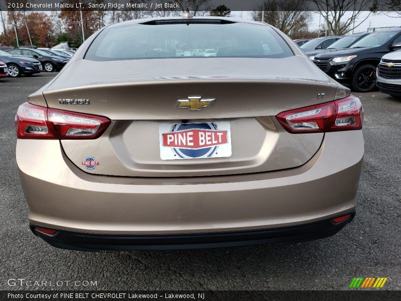 Sandy Ridge Metallic / Jet Black 2019 Chevrolet Malibu LT