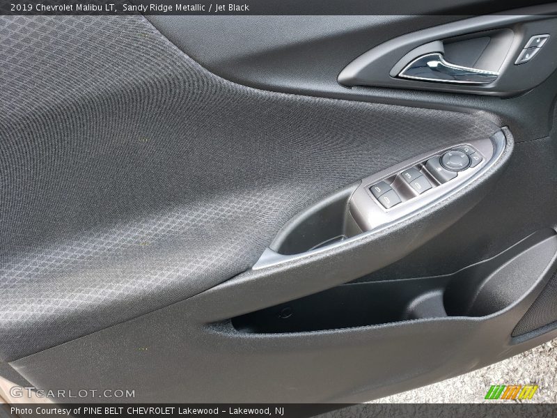 Sandy Ridge Metallic / Jet Black 2019 Chevrolet Malibu LT
