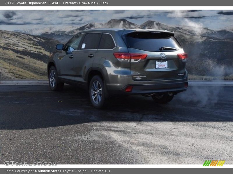 Predawn Gray Mica / Black 2019 Toyota Highlander SE AWD