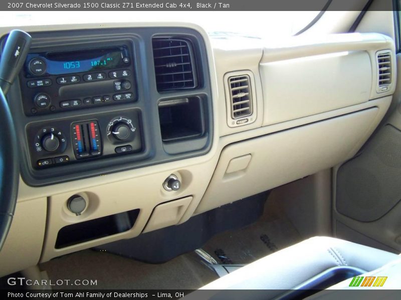Black / Tan 2007 Chevrolet Silverado 1500 Classic Z71 Extended Cab 4x4