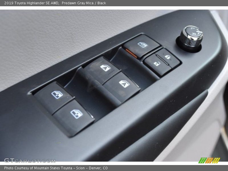 Predawn Gray Mica / Black 2019 Toyota Highlander SE AWD
