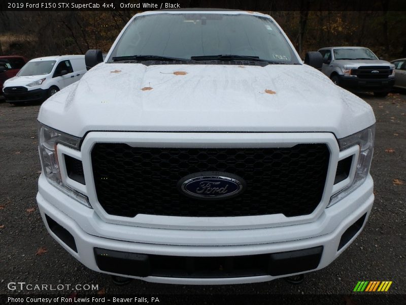 Oxford White / Black 2019 Ford F150 STX SuperCab 4x4