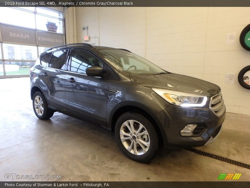 Magnetic / Chromite Gray/Charcoal Black 2019 Ford Escape SEL 4WD