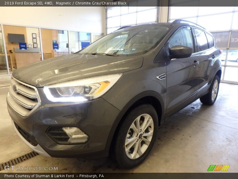 Magnetic / Chromite Gray/Charcoal Black 2019 Ford Escape SEL 4WD