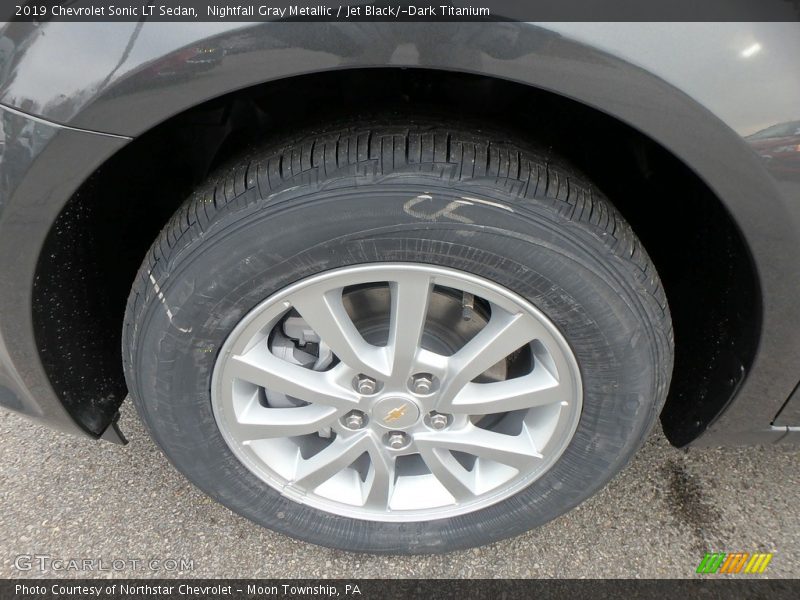 Nightfall Gray Metallic / Jet Black/­Dark Titanium 2019 Chevrolet Sonic LT Sedan