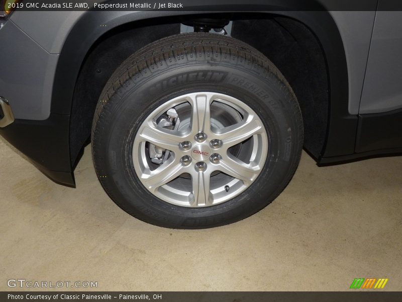 Pepperdust Metallic / Jet Black 2019 GMC Acadia SLE AWD