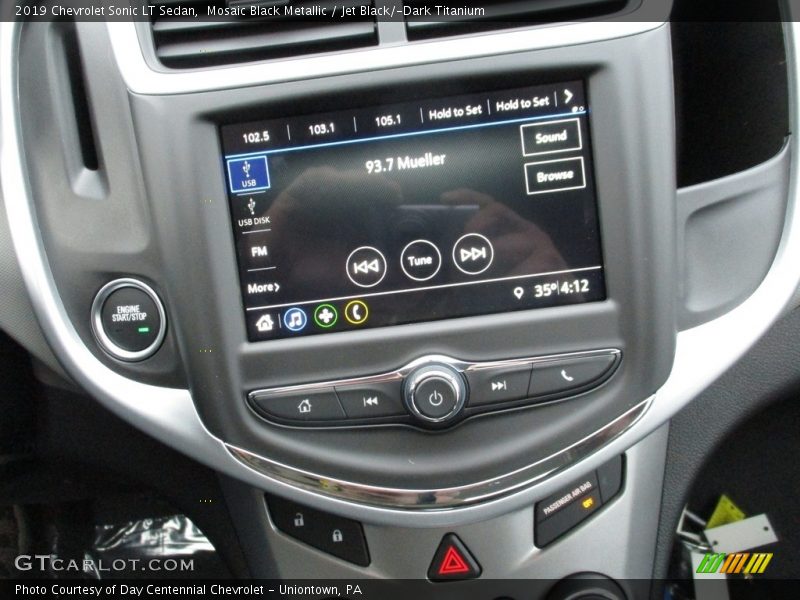 Mosaic Black Metallic / Jet Black/­Dark Titanium 2019 Chevrolet Sonic LT Sedan