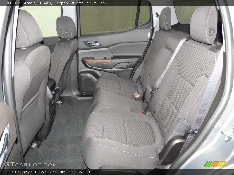 Pepperdust Metallic / Jet Black 2019 GMC Acadia SLE AWD