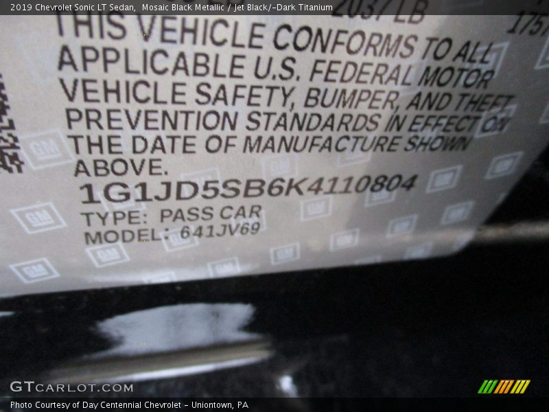 Mosaic Black Metallic / Jet Black/­Dark Titanium 2019 Chevrolet Sonic LT Sedan