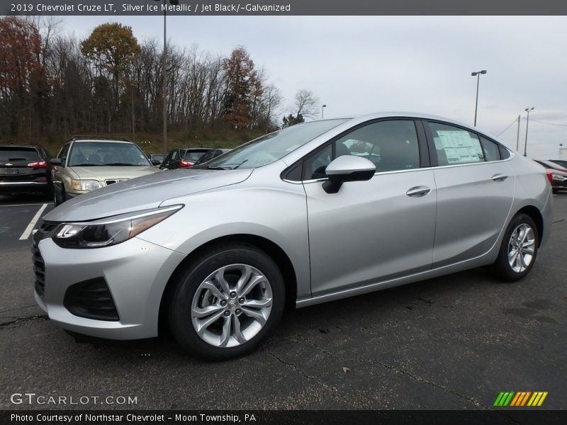 Silver Ice Metallic / Jet Black/­Galvanized 2019 Chevrolet Cruze LT
