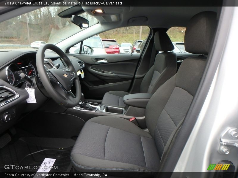 Silver Ice Metallic / Jet Black/­Galvanized 2019 Chevrolet Cruze LT
