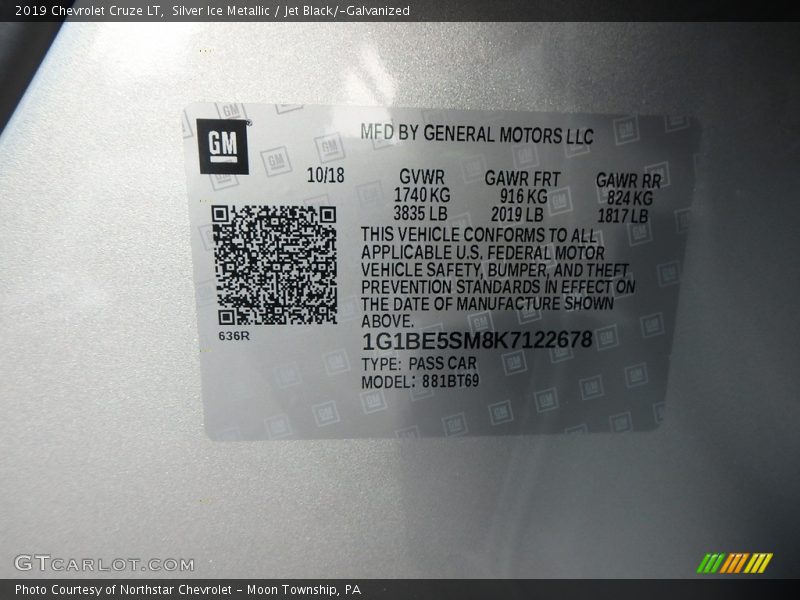 Silver Ice Metallic / Jet Black/­Galvanized 2019 Chevrolet Cruze LT