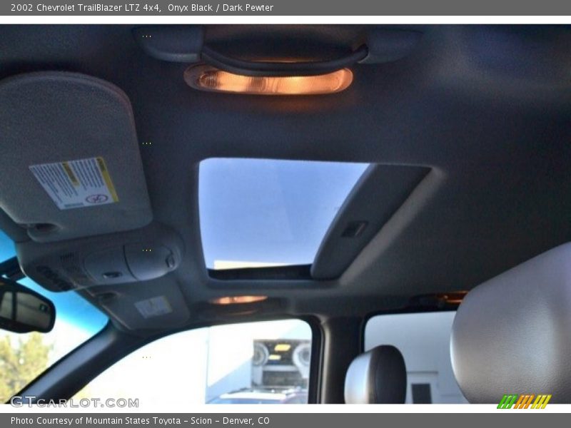Onyx Black / Dark Pewter 2002 Chevrolet TrailBlazer LTZ 4x4