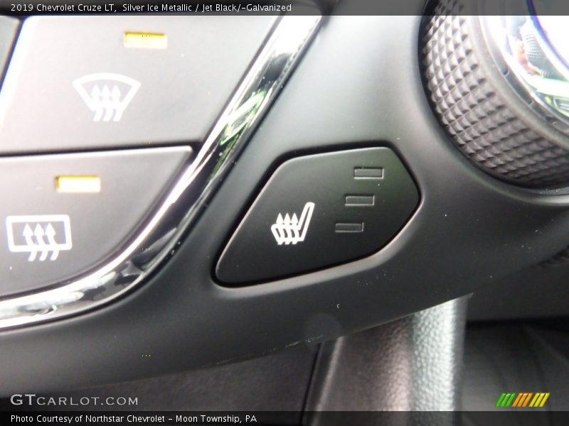 Silver Ice Metallic / Jet Black/­Galvanized 2019 Chevrolet Cruze LT