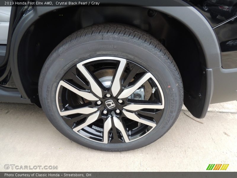 Crystal Black Pearl / Gray 2019 Honda Pilot Elite AWD