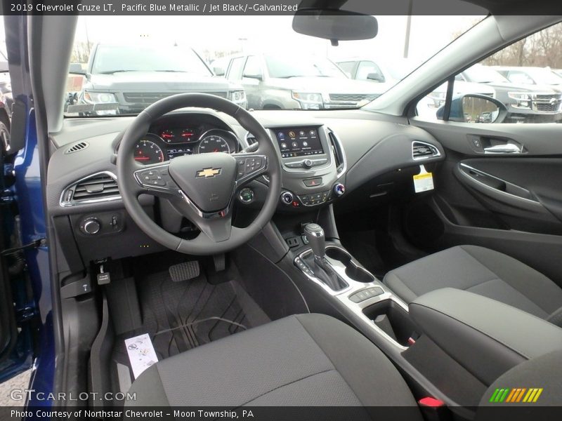 Pacific Blue Metallic / Jet Black/­Galvanized 2019 Chevrolet Cruze LT
