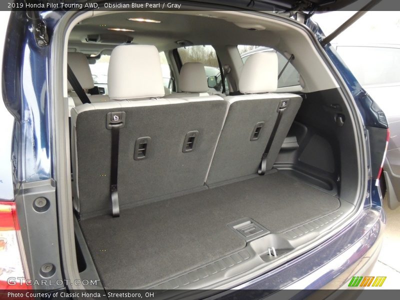 Obsidian Blue Pearl / Gray 2019 Honda Pilot Touring AWD