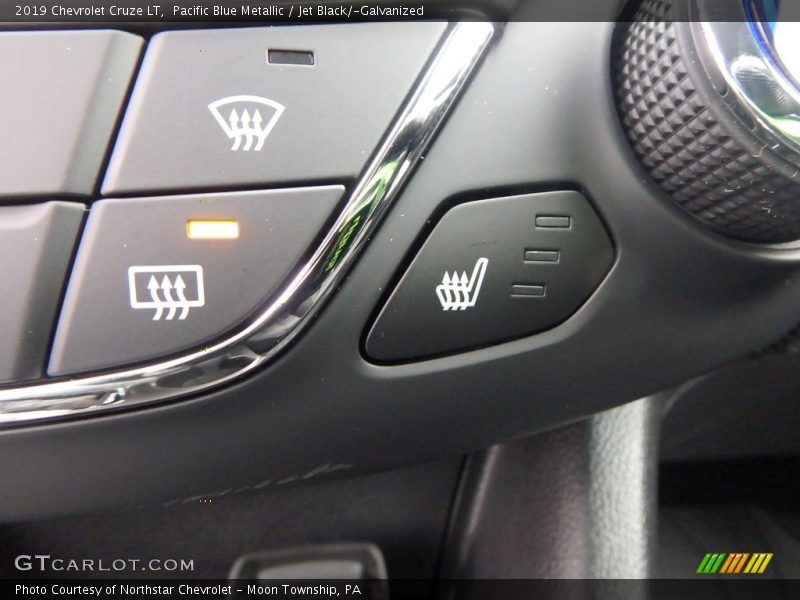 Pacific Blue Metallic / Jet Black/­Galvanized 2019 Chevrolet Cruze LT