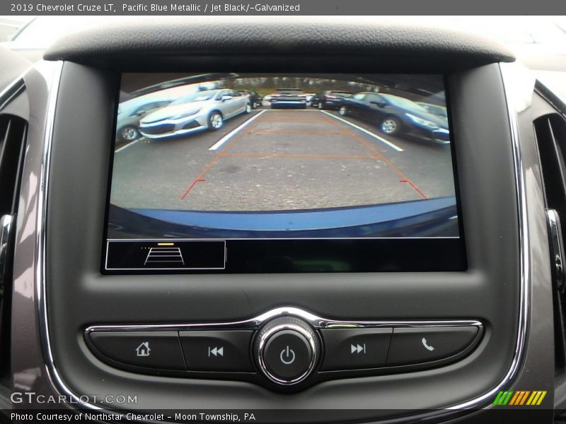 Pacific Blue Metallic / Jet Black/­Galvanized 2019 Chevrolet Cruze LT