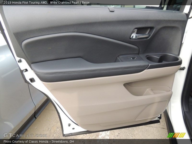 White Diamond Pearl / Beige 2019 Honda Pilot Touring AWD