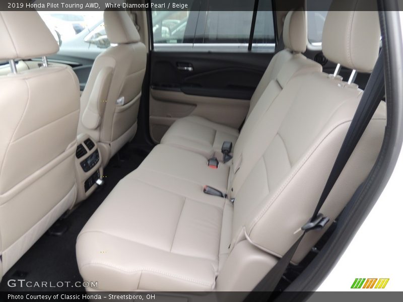 White Diamond Pearl / Beige 2019 Honda Pilot Touring AWD