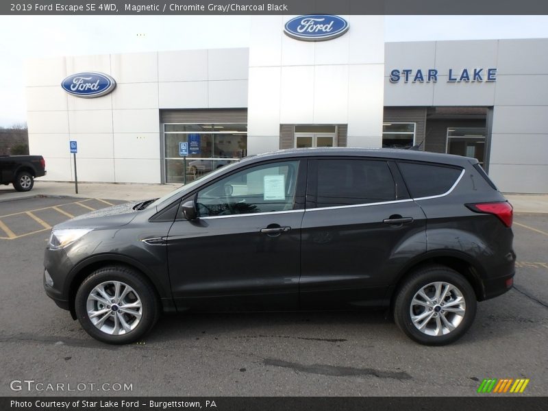 Magnetic / Chromite Gray/Charcoal Black 2019 Ford Escape SE 4WD