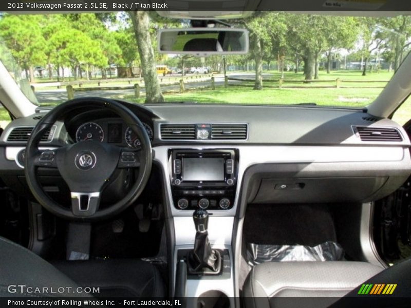 Black / Titan Black 2013 Volkswagen Passat 2.5L SE