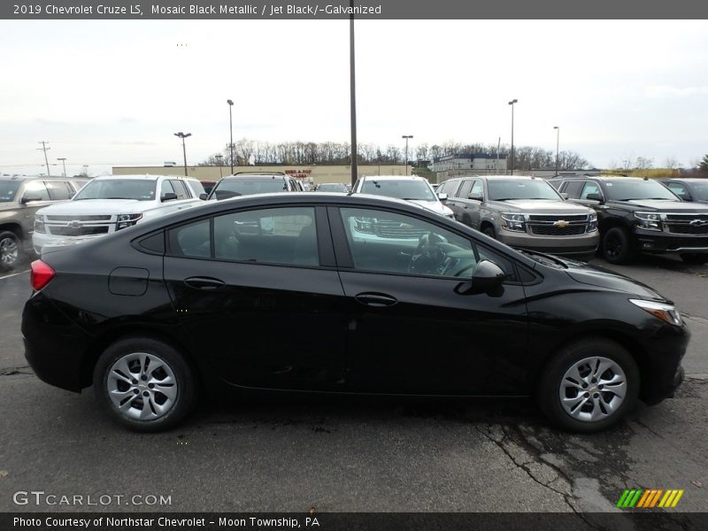 Mosaic Black Metallic / Jet Black/­Galvanized 2019 Chevrolet Cruze LS