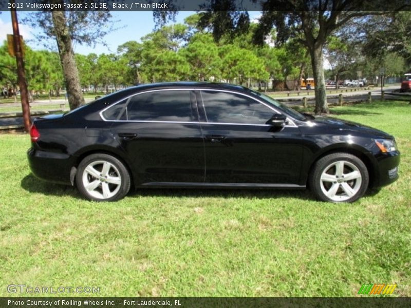 Black / Titan Black 2013 Volkswagen Passat 2.5L SE