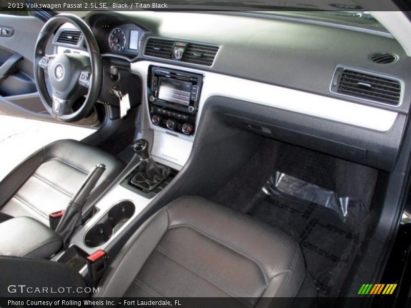 Black / Titan Black 2013 Volkswagen Passat 2.5L SE