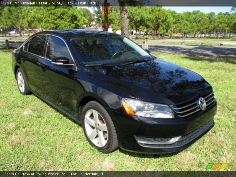 Black / Titan Black 2013 Volkswagen Passat 2.5L SE
