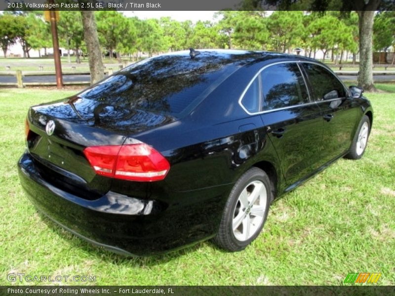 Black / Titan Black 2013 Volkswagen Passat 2.5L SE