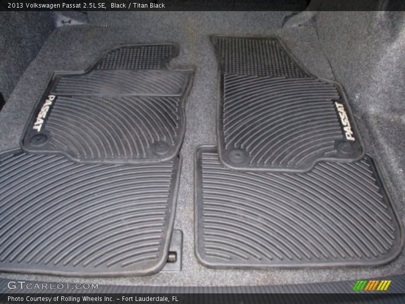 Black / Titan Black 2013 Volkswagen Passat 2.5L SE