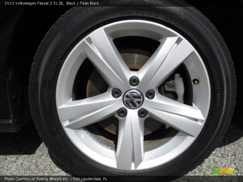 Black / Titan Black 2013 Volkswagen Passat 2.5L SE