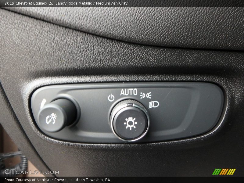 Sandy Ridge Metallic / Medium Ash Gray 2019 Chevrolet Equinox LS