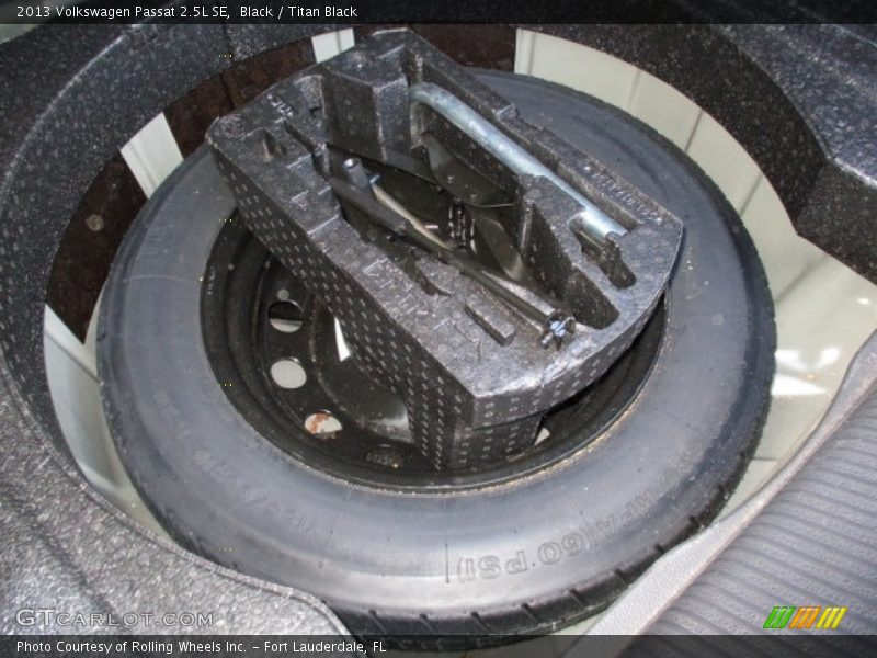 Black / Titan Black 2013 Volkswagen Passat 2.5L SE