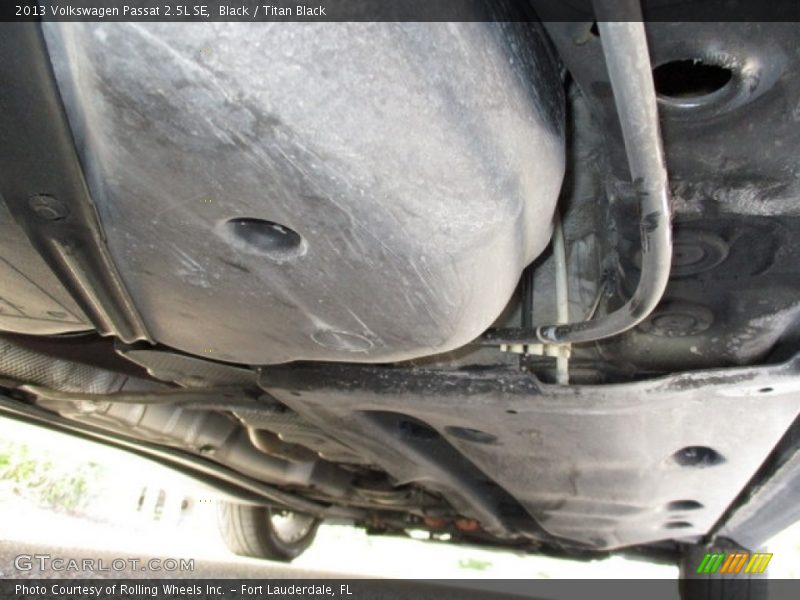 Black / Titan Black 2013 Volkswagen Passat 2.5L SE