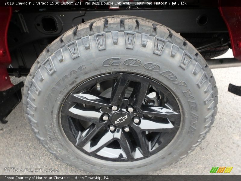  2019 Silverado 1500 Custom Z71 Trail Boss Double Cab 4WD Wheel
