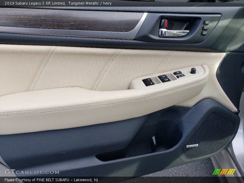 Tungsten Metallic / Ivory 2019 Subaru Legacy 3.6R Limited