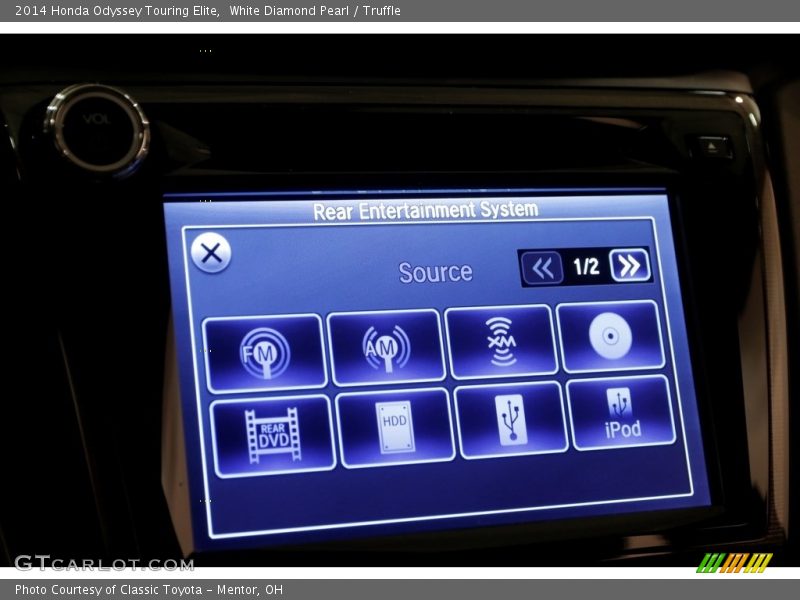 White Diamond Pearl / Truffle 2014 Honda Odyssey Touring Elite