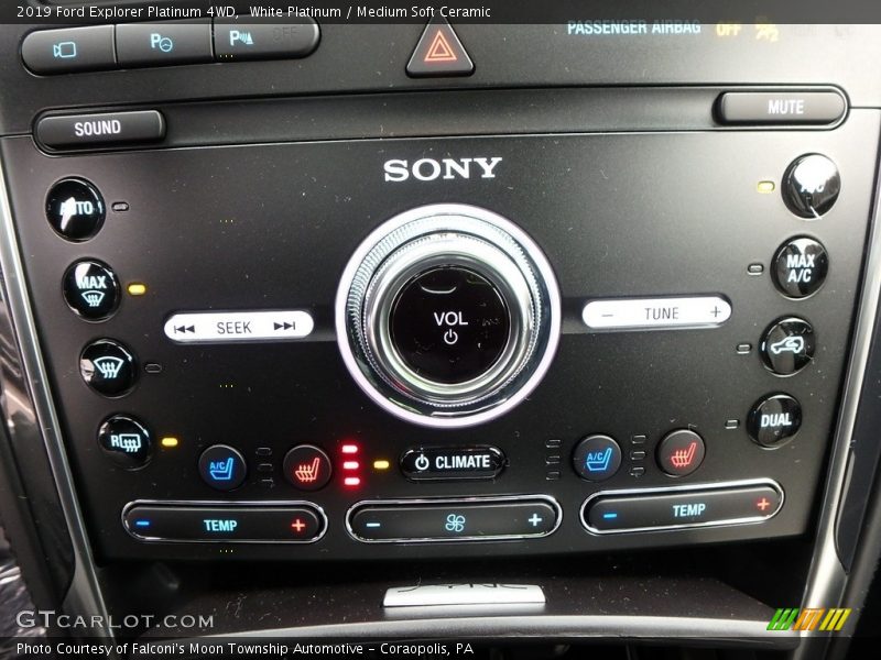 Controls of 2019 Explorer Platinum 4WD