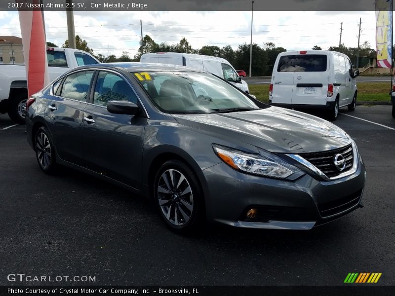 Gun Metallic / Beige 2017 Nissan Altima 2.5 SV