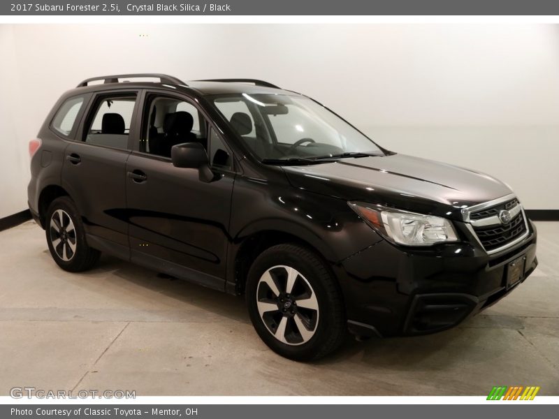 Crystal Black Silica / Black 2017 Subaru Forester 2.5i