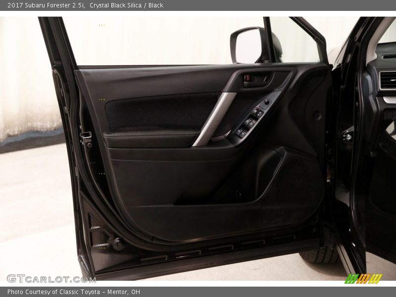 Crystal Black Silica / Black 2017 Subaru Forester 2.5i