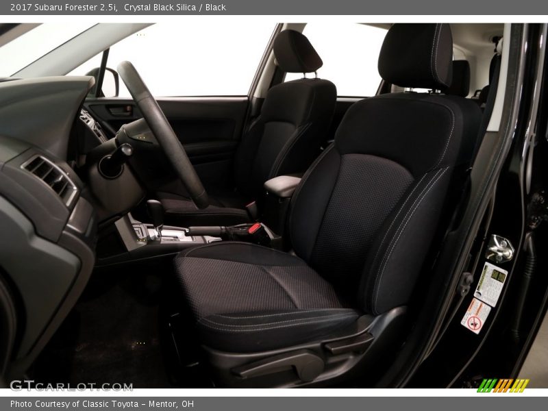 Crystal Black Silica / Black 2017 Subaru Forester 2.5i
