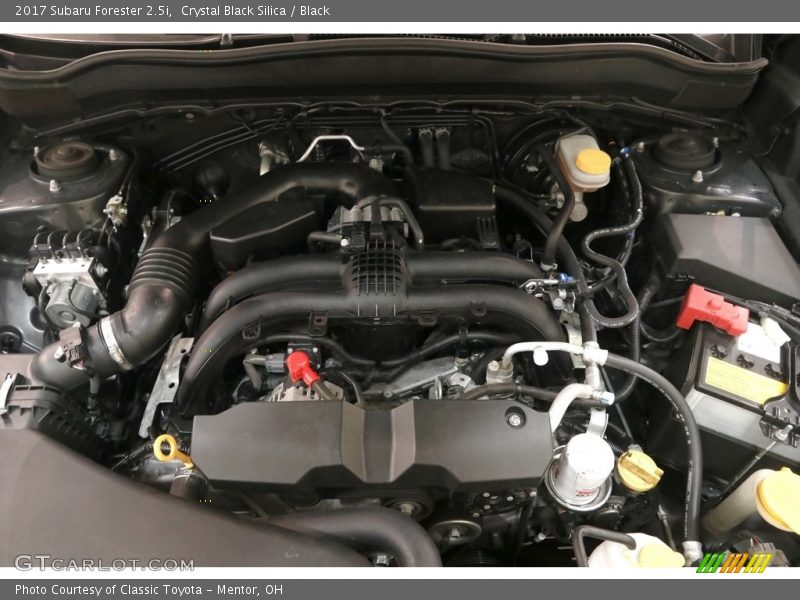Crystal Black Silica / Black 2017 Subaru Forester 2.5i