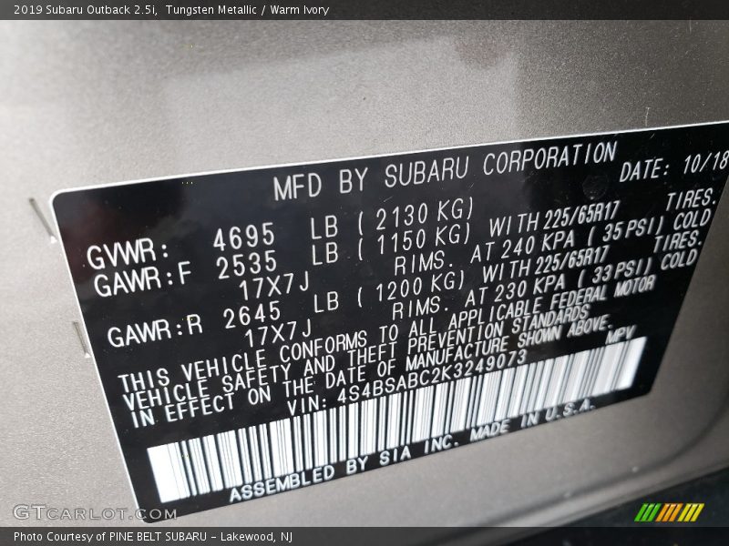 Tungsten Metallic / Warm Ivory 2019 Subaru Outback 2.5i