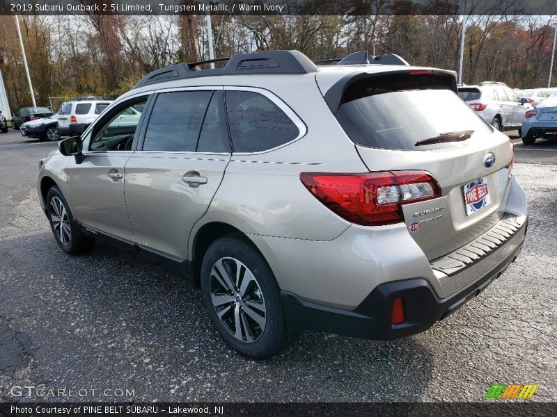 Tungsten Metallic / Warm Ivory 2019 Subaru Outback 2.5i Limited