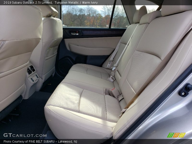 Tungsten Metallic / Warm Ivory 2019 Subaru Outback 2.5i Limited